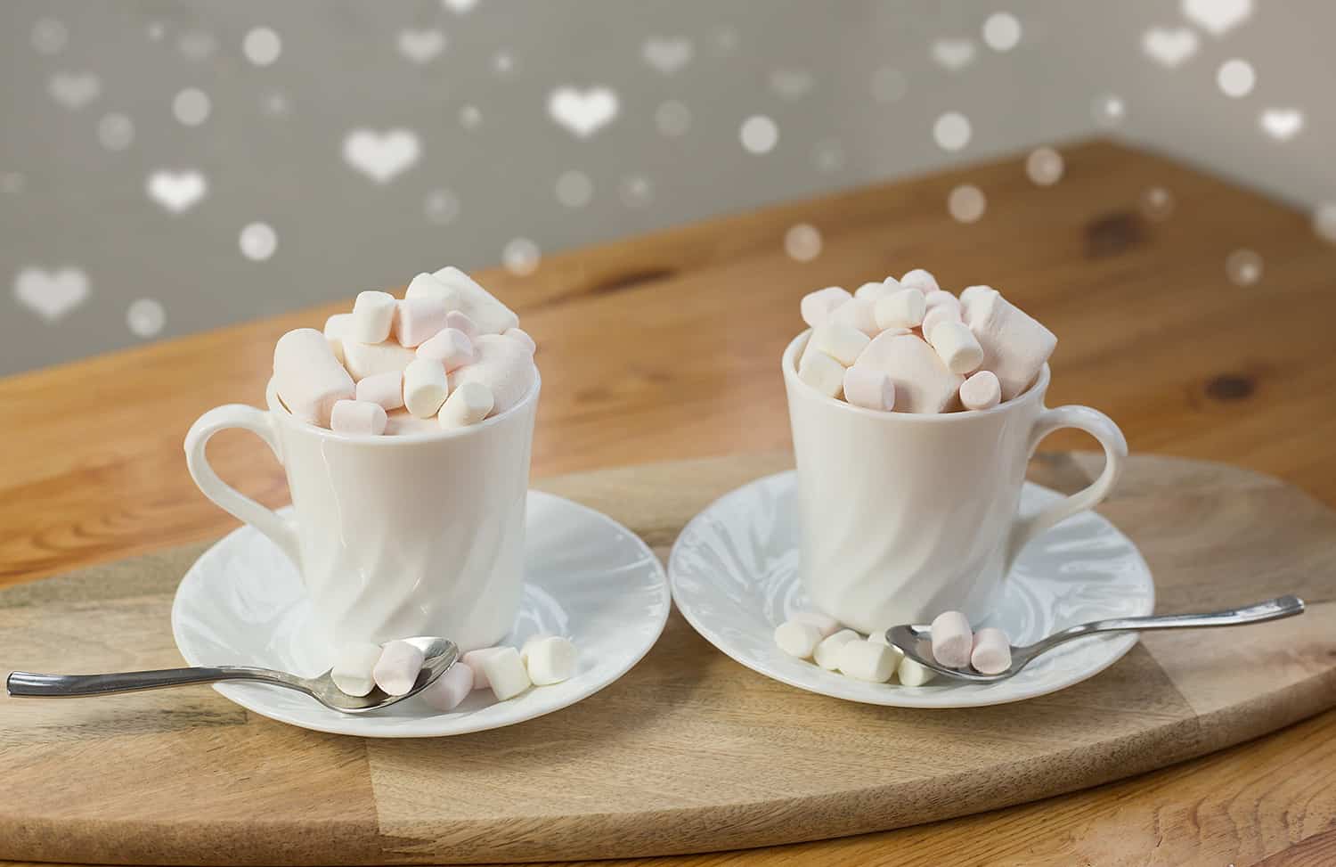 Latte macchiato z piankami marshmallow