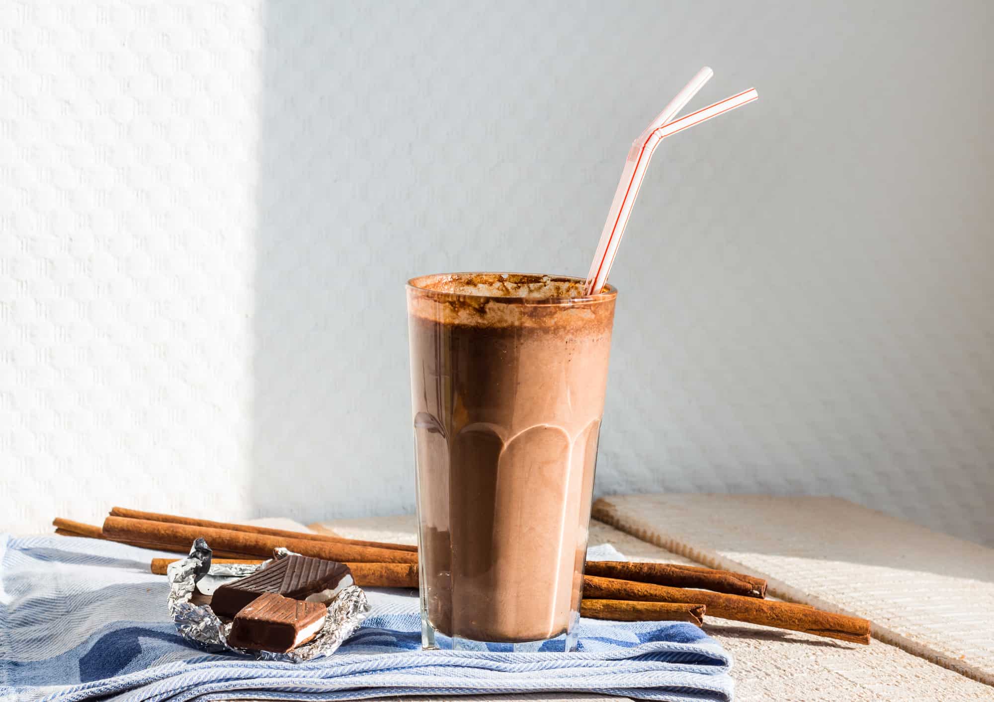 Kawa z masłem orzechowym